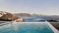 Mystique a Luxury Collection Hotel Santorini, фото 8