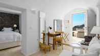 Iconic Santorini, a Boutique Cave Hotel, фото 3