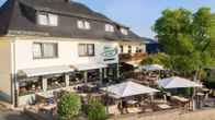 Eifel Selektion Schneider am Maar