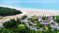 Apsara Beachfront Resort & Villa