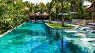 Hotel Komune Resort and Beach Club
