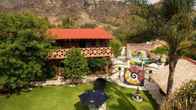 Paradise Hotel Boutique & Lounge
