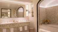 Four Seasons Hotel London at Ten Trinity Square, фото 4