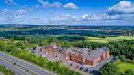 The Hogs Back & Spa Farnham, фото 4