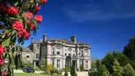 Tre-Ysgawen Hall
