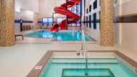 Courtyard by Marriott Calgary South, фото 2