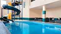Four Points by Sheraton Hotel & Suites Calgary West, фото 2