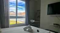 Ocean Breeze Hotel, фото 2