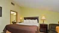 Quality Inn & Suites Tampa - Brandon near Casino, фото 3