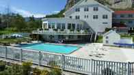 The White Mountain Hotel & Resort
