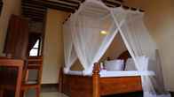 Amaan Beach Bungalows, фото 2