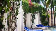 The Villa Luxury Suites Hotel, фото 4