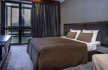 Стандарт с видом на озеро Double (Югославский Корпус)