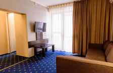 Люкс с видом на озеро (Югославский Корпус)