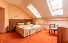 Семейный трёхкомнатный номер (мансарда)