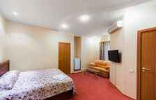 Стандарт одноместный улучшенный с одной двуспальной кроватью