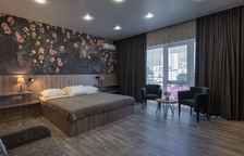 Джуниор сюит с видом на город без балкона