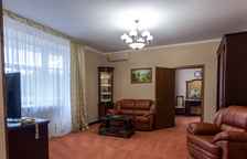 Корпус №1 - Люкс (двухкомнатный, двухместный, 55 кв.м., лоджия, двуспальная кровать + 2 доп.места)