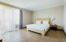 Стандарт улучшенный с балконом боковой вид на море к.1