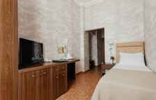 Стандарт одноместный с балконом вид на парк. Второй корпус