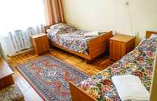 Двухместный бюджетный номер с дополнительным местом (4 этаж)