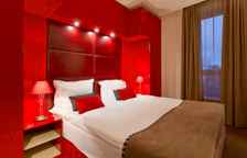 One Bedroom Deluxe Suite