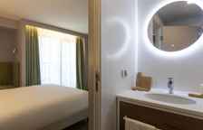 Студия с французским балконом и видом на внутренний двор