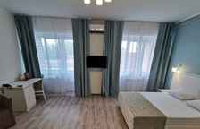 Джуниор Сюит