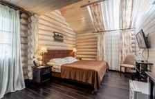 Стандартный номер с мансардным окном и балконом