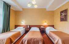 Улучшенный стандарт - 2 кровати и кресло кровать