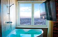 JACUZZI-LOFT 55*SmartTV KingSize-кровать Кухня Панорамный вид