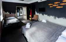 Комфорт Семейный (вид на город, 1 спальня + 1 гостиная)