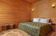 СТАНДАРТ - двухместный с двуспальной кроватью - корпус КЕДРОВЫЙ