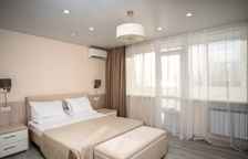 «Полулюкс»