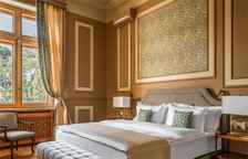 Сьют трехкомнатный