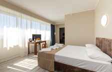 Люкс четырехместный двухкомнатный