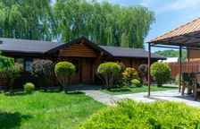 VIP коттедж двухкомнатный с  собственной закрытой территорией, беседкой и мангальной зоной