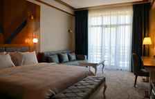 Джуниор Сюит