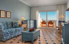 Двухместный полулюкс на высоком этаже c 1 комнатой с балконом и with Red Sea view