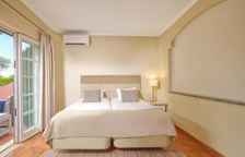 Апартаменты Ground Floor with Garden Patio c 1 комнатой