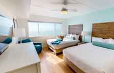 Condo с 2 комнатами с угловым балконом и oceanfront