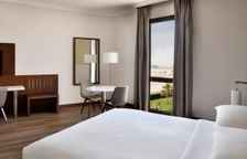 Двухместный M Club Lounge Access полулюкс