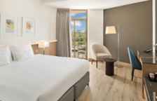 Двухместный номер With Private Beach & Splash Park with resort view