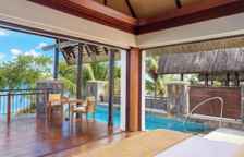 Двухместный люкс с бассейном Luxury oceanfront