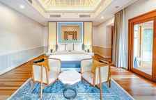 Двухместные Beach Residence с бассейном Signature c 1 комнатой с видом на закат