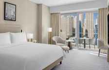 Двухместный номер Club Level Executive с балконом и с видом на город