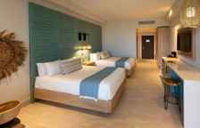Четырёхместный полулюкс Resort Tropical
