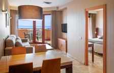 Двухместный полулюкс with front sea view