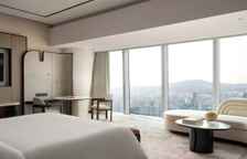 Двухместный номер Windowside Bathtub Skyline с видом на город