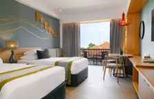 Двухместный номер Premier с видом на бассейн